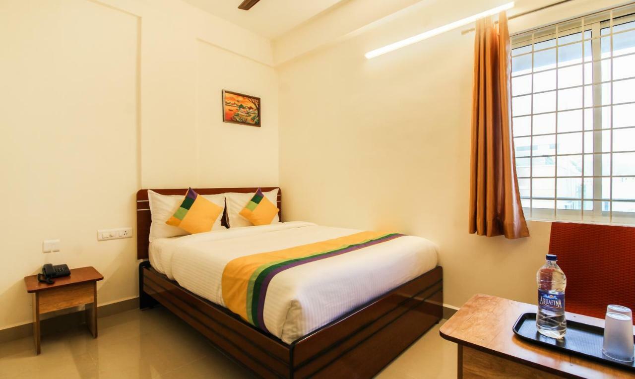 Itsy Hotels Riyas Grand Tirupati Exterior foto
